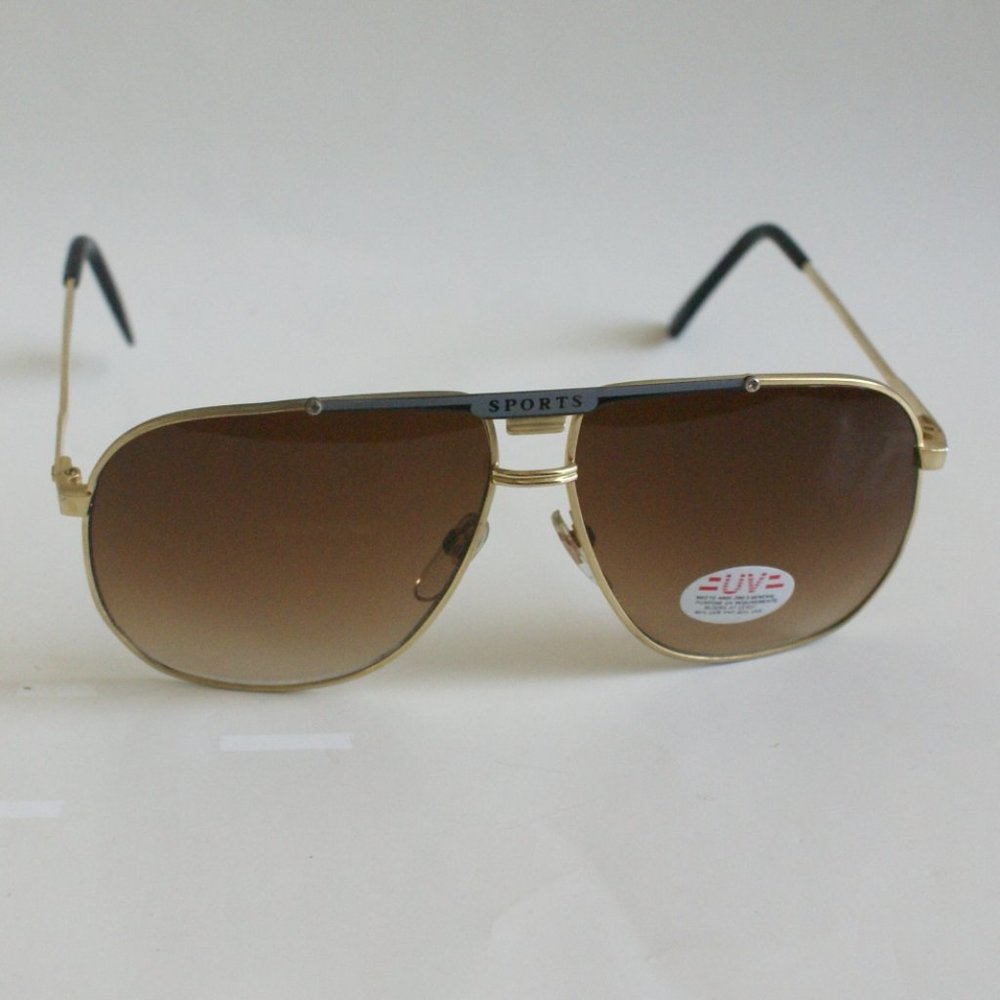 NWT TruVintage Classic"Sports"logo Navigator style gradient smoke lens Sunglass